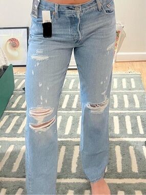 Levi's 501 90’s Relaxed Fit Distressed Jeans  women’s Brand new jeans